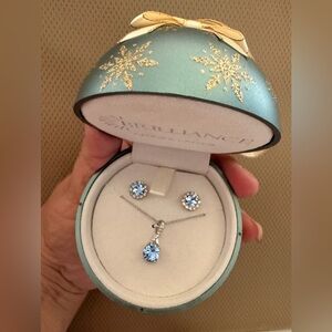 NWT BRILLIANCE GENUINE CRYSTAL BLUE TOPAZ NECKLACE AND EARRINGS SET